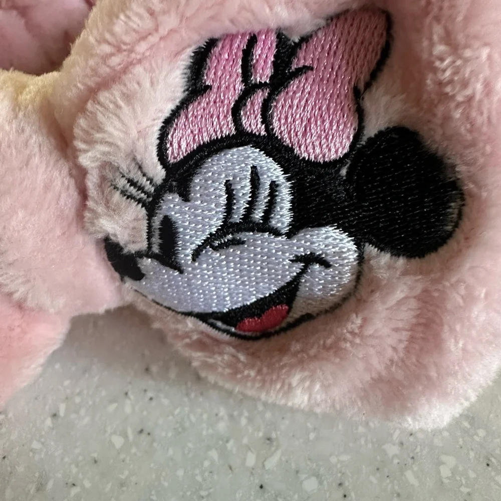 Disney Minnie Mouse Bow Headband! Spa day or Fashion! Baby & Toddler. On…